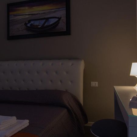 Malta Guest House ピアチェンツァ エクステリア 写真